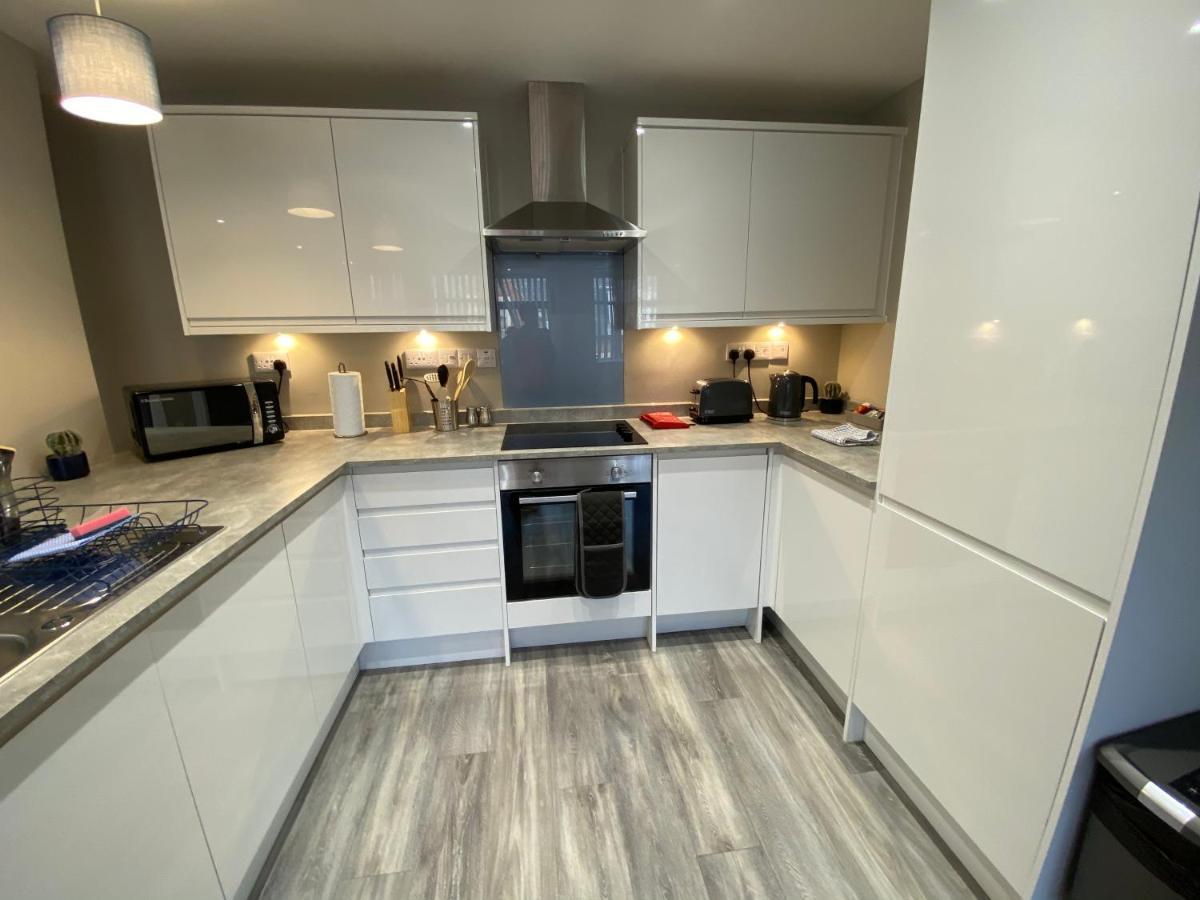 Marie'S Serviced Apartment 1 Bed Citystay, Parking Bedford Exterior photo